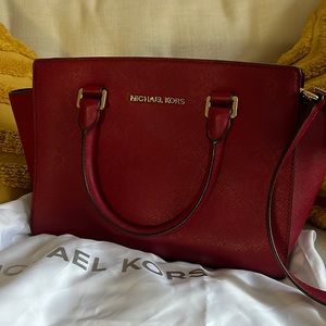 MK crossbody medium